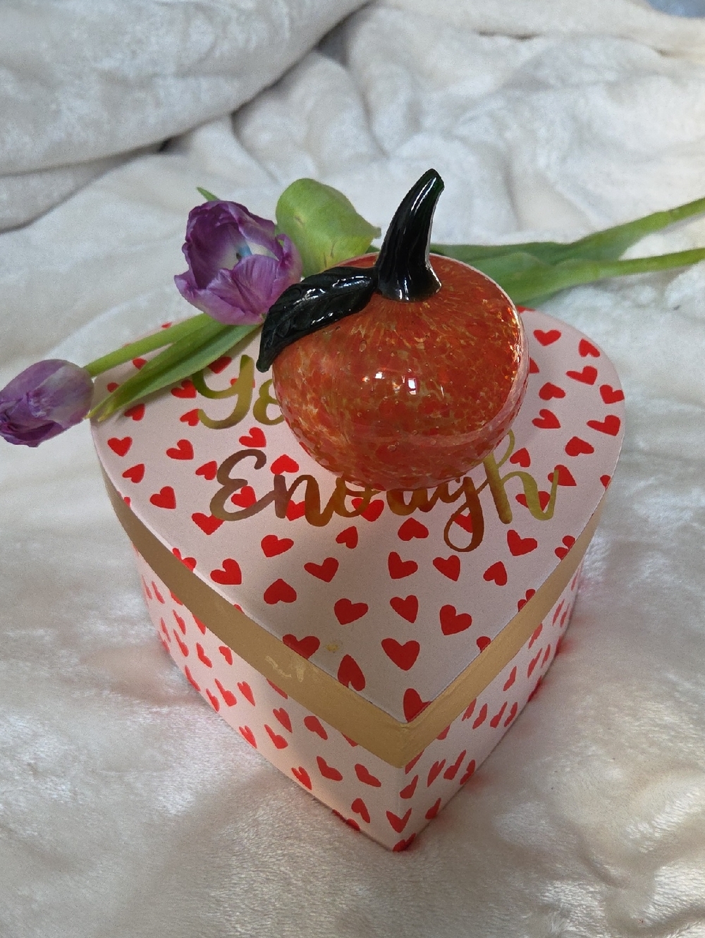 Vintage Hand-Blown Art Glass Apple Paperweight.